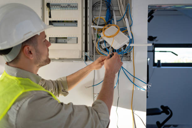 Best Electrical Contractors for Businesses  in Momence, IL
